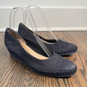 Salvatore Ferragamo navy suede wedge flats size 6.5
